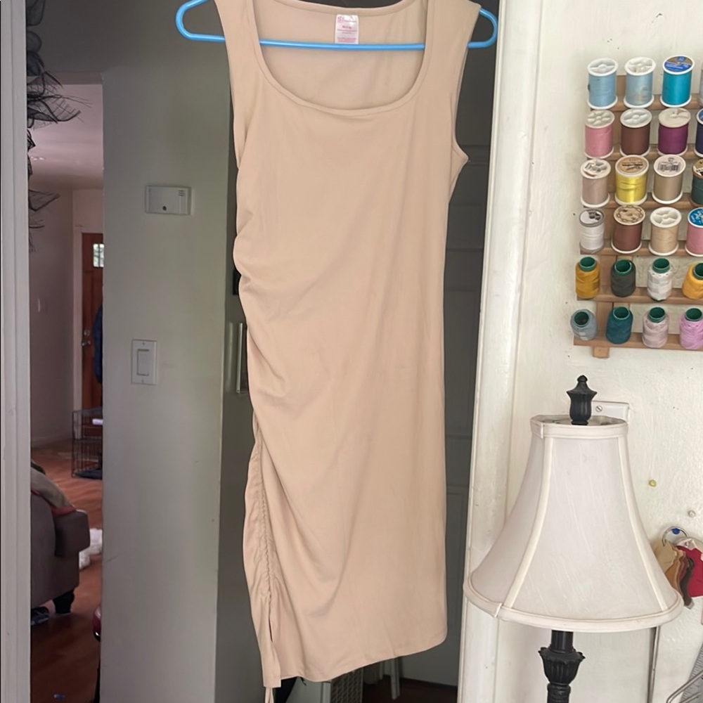Elegant Beige Sleeveless Dress